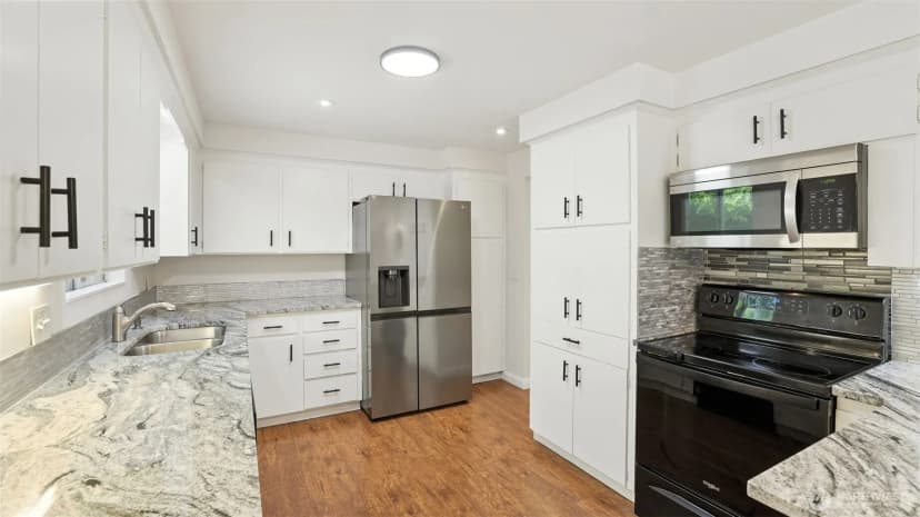 Property photo for 11404 Se 180th Place, Renton photo 13