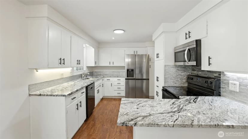 Property photo for 11404 Se 180th Place, Renton photo 12