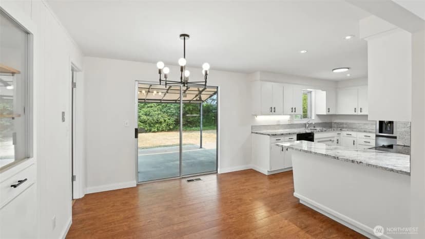 Property photo for 11404 Se 180th Place, Renton photo 8
