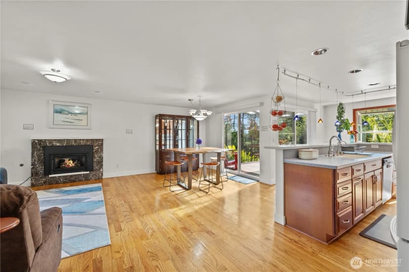 Property photo for 1224 170th Avenue Ne, Bellevue photo 12