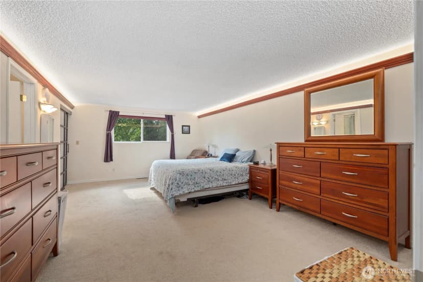 Property photo for 1224 170th Avenue Ne, Bellevue photo 15