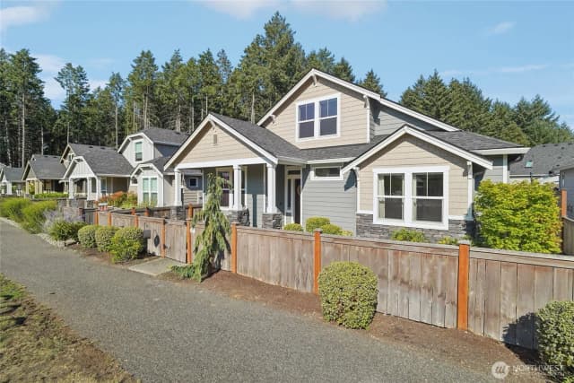Property photo for 3307 69th Avenue Ct W, University Place photo 2