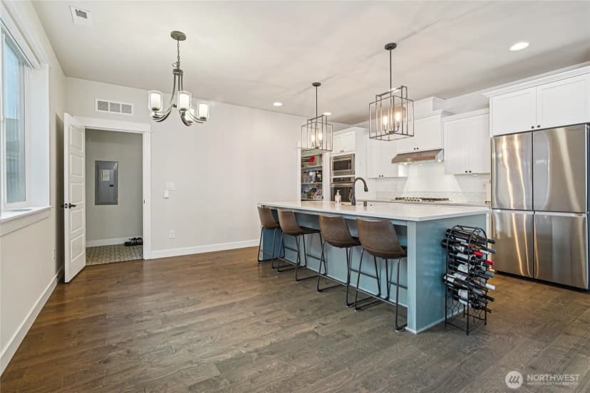 Property photo for 3307 69th Avenue Ct W, University Place photo 8
