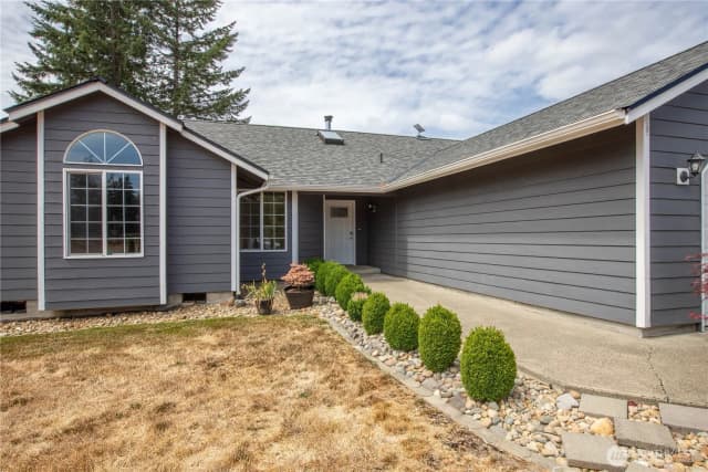 Property photo for 10525 Tracie Court Sw, Olympia photo 2