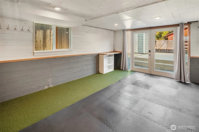 Property photo for 6040 49th Avenue Sw, Seattle photo 25