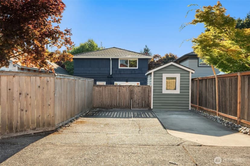 Property photo for 6040 49th Avenue Sw, Seattle photo 28