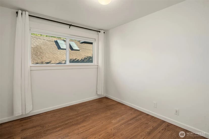 Property photo for 6040 49th Avenue Sw, Seattle photo 17