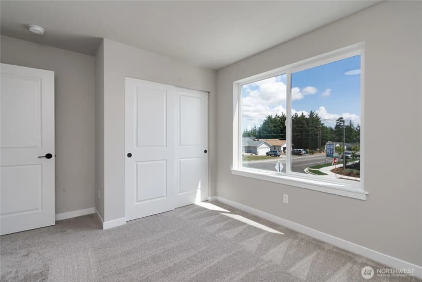 Property photo for 2213 168th Place Ne, Marysville photo 8