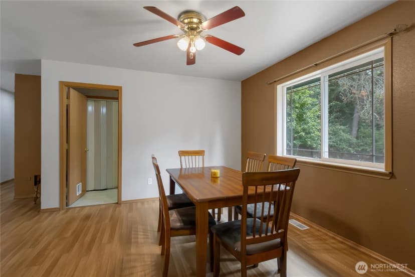 Property photo for 8726 Foxglove Court Se, Yelm photo 5