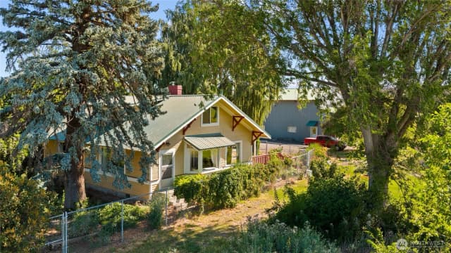 Property photo for 2520 No 6 Road, Ellensburg photo 2
