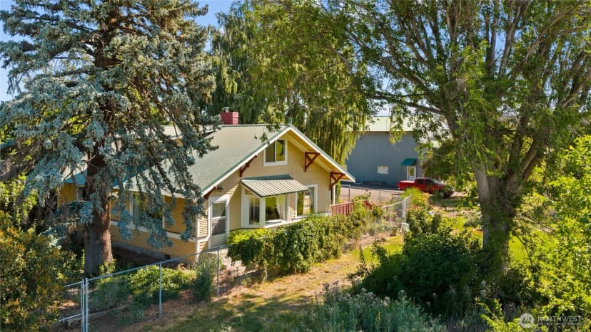 Property photo for 2520 No 6 Road, Ellensburg photo 2