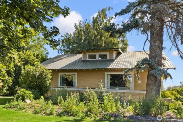 Property photo for 2520 No 6 Road, Ellensburg photo 3