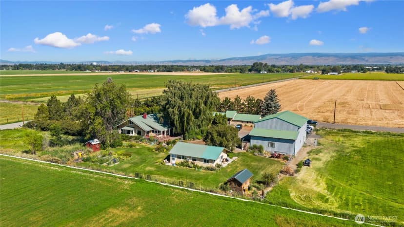 Property photo for 2520 No 6 Road, Ellensburg photo 4