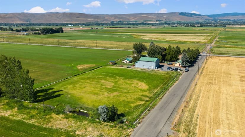 Property photo for 2520 No 6 Road, Ellensburg photo 5