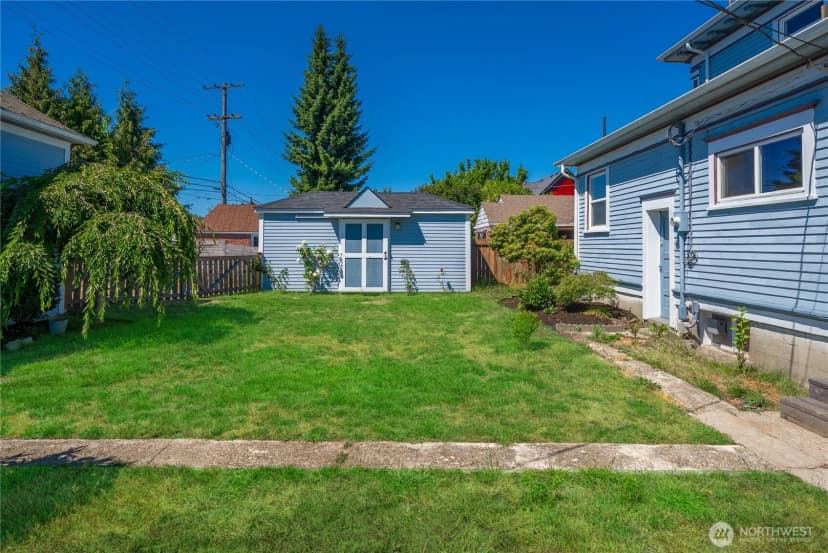Property photo for 703 E Street, Centralia photo 31