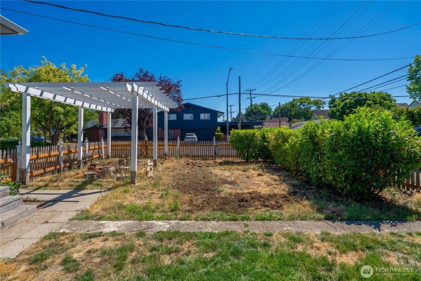 Property photo for 703 E Street, Centralia photo 32