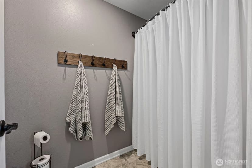 Property photo for 15604 43rd Avenue Ct E, Tacoma photo 23