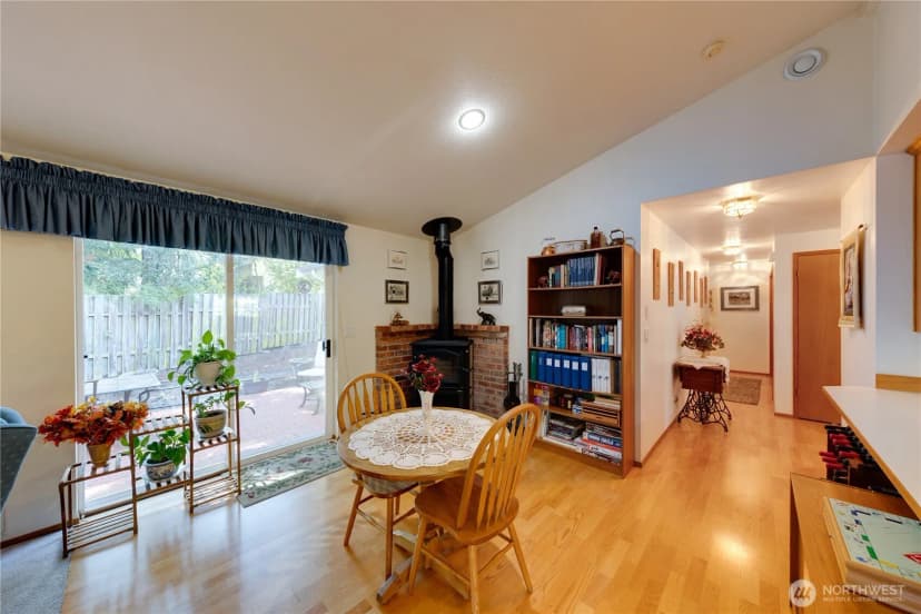 Property photo for 399 Tilingit Place, La Conner photo 10