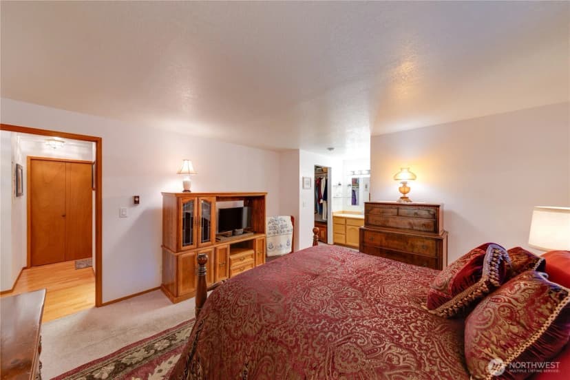 Property photo for 399 Tilingit Place, La Conner photo 17