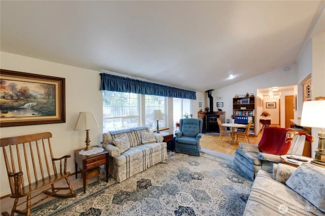 Property photo for 399 Tilingit Place, La Conner photo 5