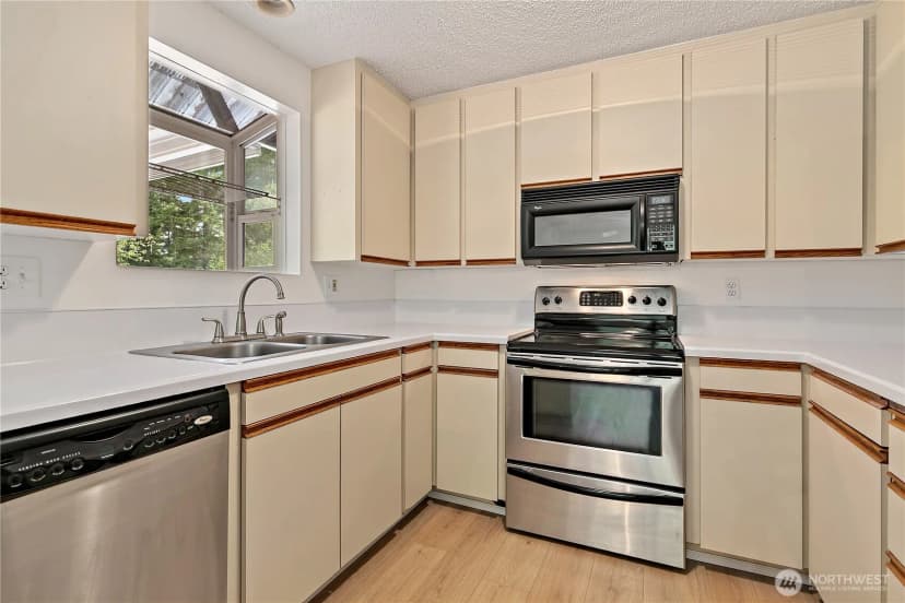 Property photo for 9901 Mason Street Sw, Olympia photo 9