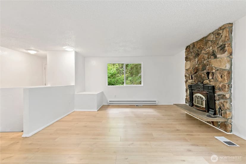 Property photo for 9901 Mason Street Sw, Olympia photo 4