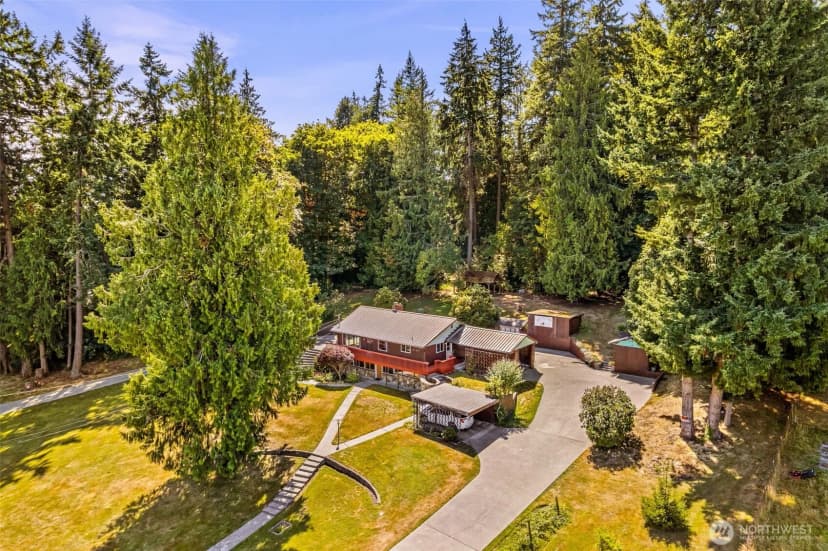Property photo for 2120 Lake Avenue, Snohomish photo 2