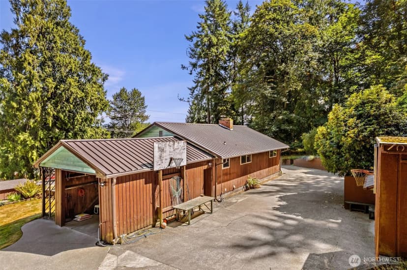 Property photo for 2120 Lake Avenue, Snohomish photo 32