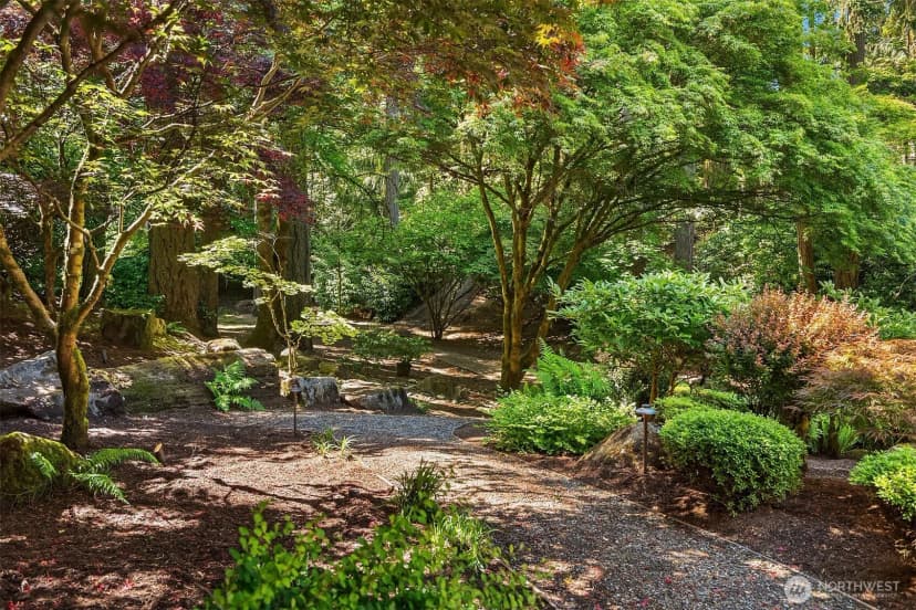 Property photo for 13433 Ne 45th Street, Bellevue photo 23