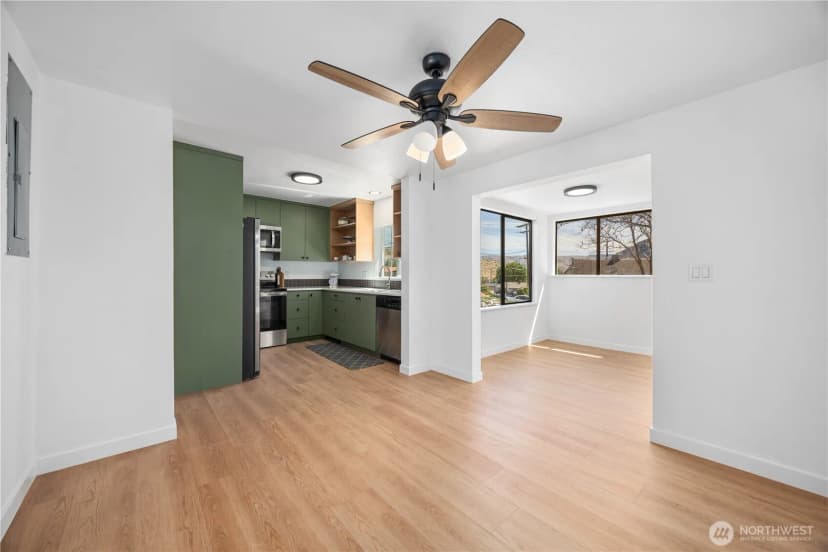 Property photo for 325 E Highland Avenue, Chelan photo 25