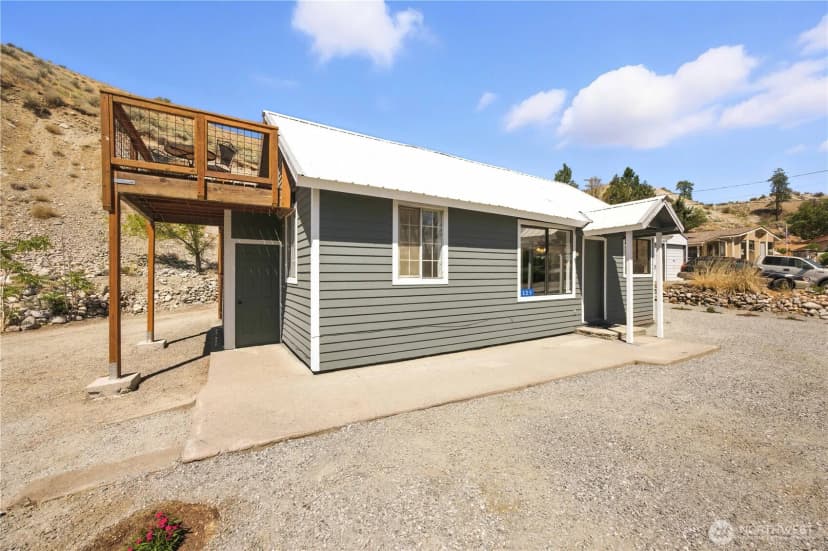 Property photo for 325 E Highland Avenue, Chelan photo 15