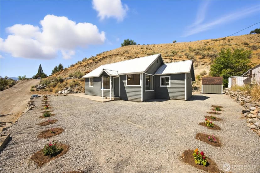 Property photo for 325 E Highland Avenue, Chelan photo 17