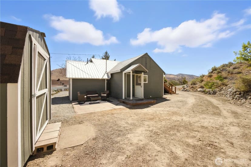 Property photo for 325 E Highland Avenue, Chelan photo 14