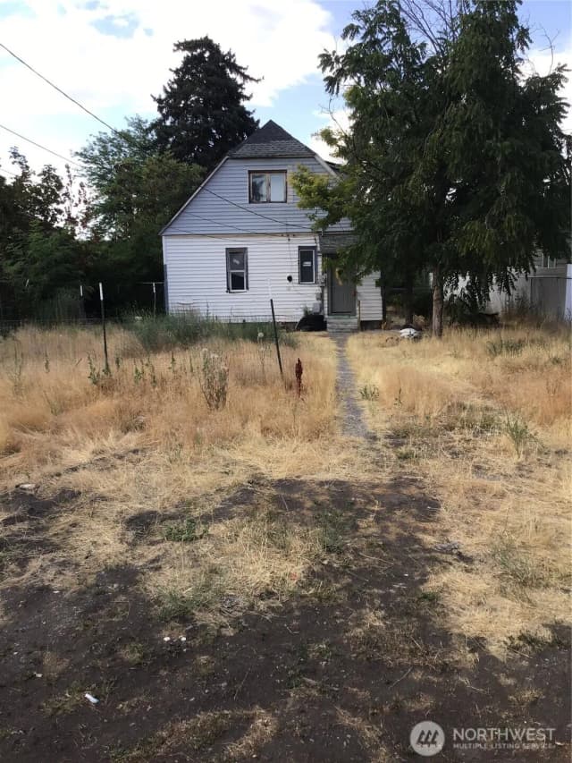Property photo for 1920 E 1st Avenue, Spokane photo 5