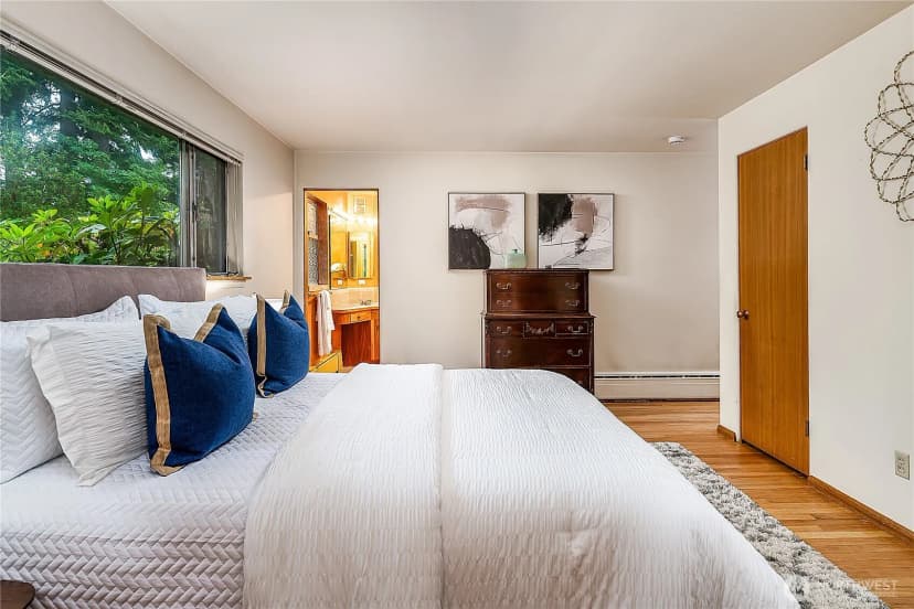 Property photo for 13014 8th Avenue Nw, Seattle photo 17