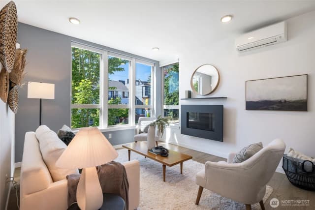 Property photo for 630 Nw 85th Street #unit A, Seattle photo 3