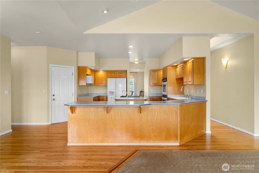 Property photo for 4210 Crystal Lane Loop Se, Puyallup photo 9
