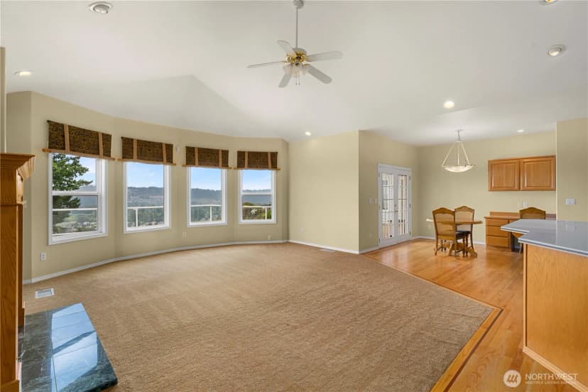 Property photo for 4210 Crystal Lane Loop Se, Puyallup photo 15