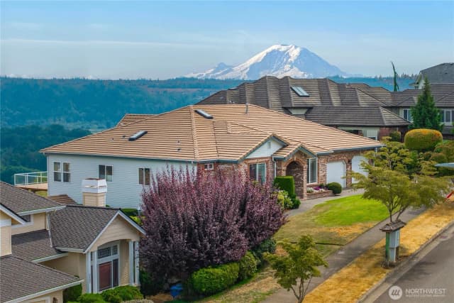 Property photo for 4210 Crystal Lane Loop Se, Puyallup