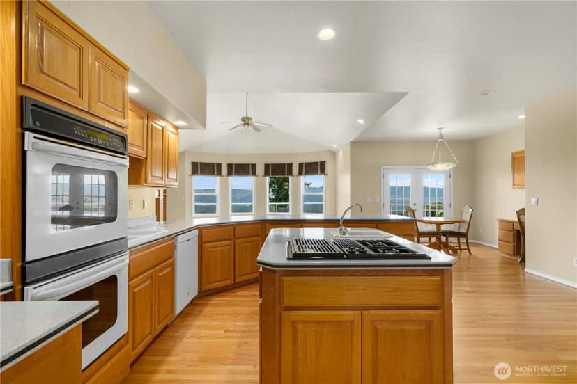 Property photo for 4210 Crystal Lane Loop Se, Puyallup photo 12