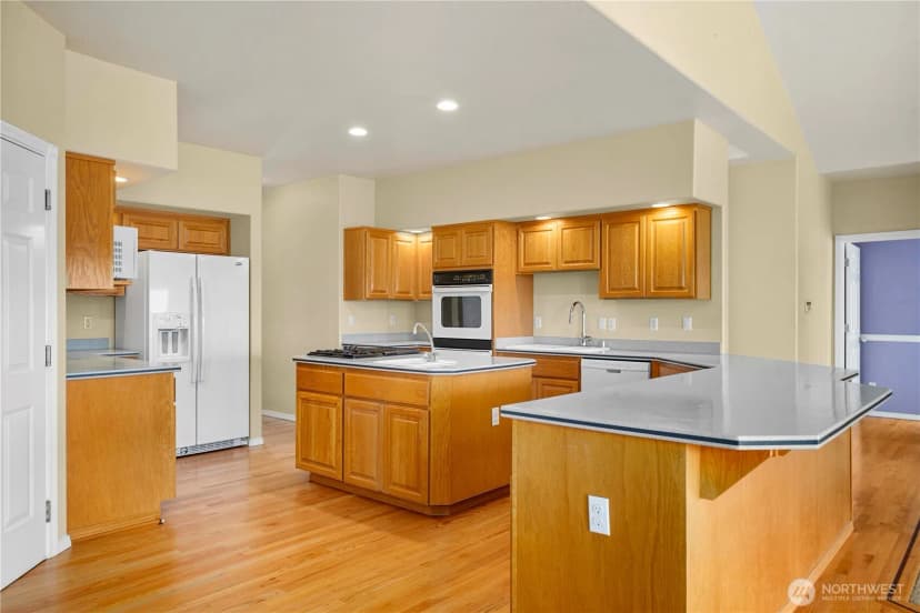 Property photo for 4210 Crystal Lane Loop Se, Puyallup photo 10