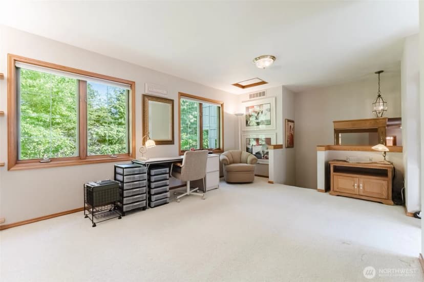 Property photo for 4 Shorewood Drive, Bellingham photo 34