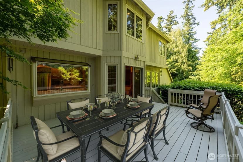 Property photo for 4 Shorewood Drive, Bellingham photo 16