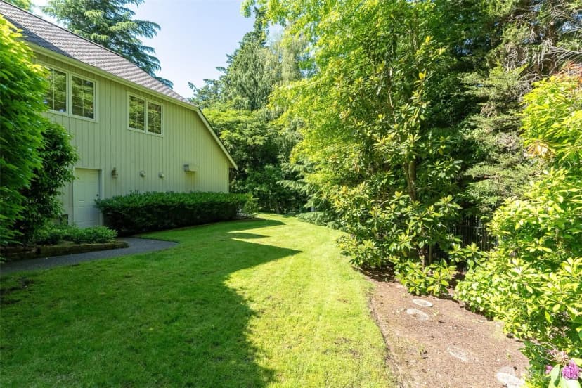 Property photo for 4 Shorewood Drive, Bellingham photo 39