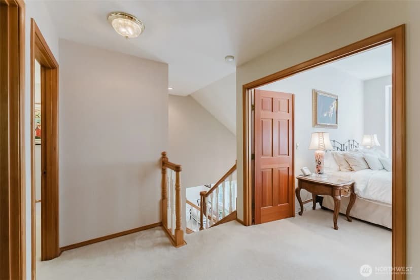 Property photo for 4 Shorewood Drive, Bellingham photo 31