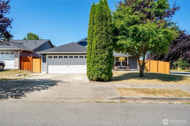 Property photo for 10716 63rd Drive Ne, Marysville photo 2