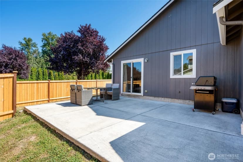 Property photo for 10716 63rd Drive Ne, Marysville photo 16