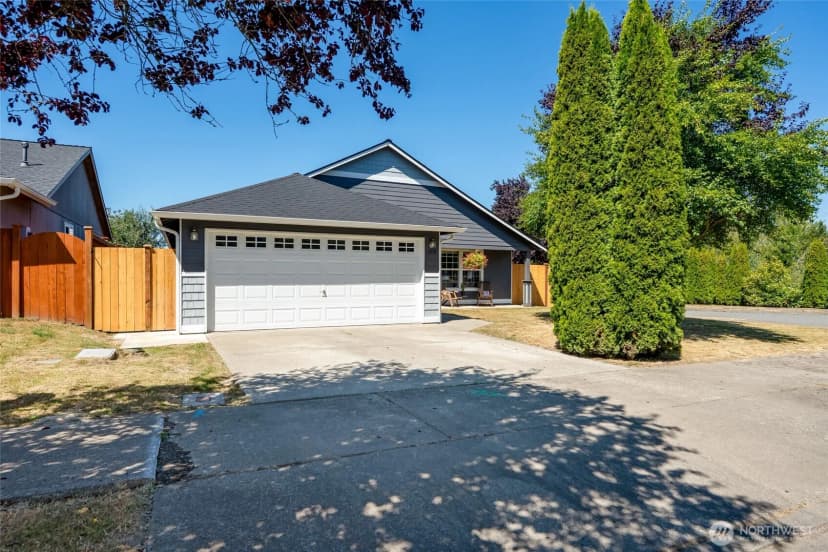 Property photo for 10716 63rd Drive Ne, Marysville