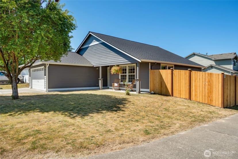 Property photo for 10716 63rd Drive Ne, Marysville photo 3