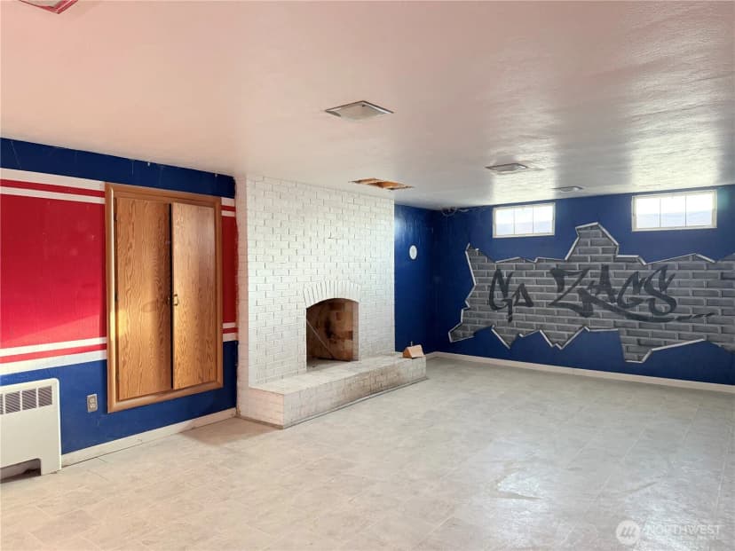 Property photo for 702 E 2nd Avenue, Odessa photo 24